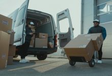 how-to-choose-the-right-logistics-partner-for-your-ecommerce-business