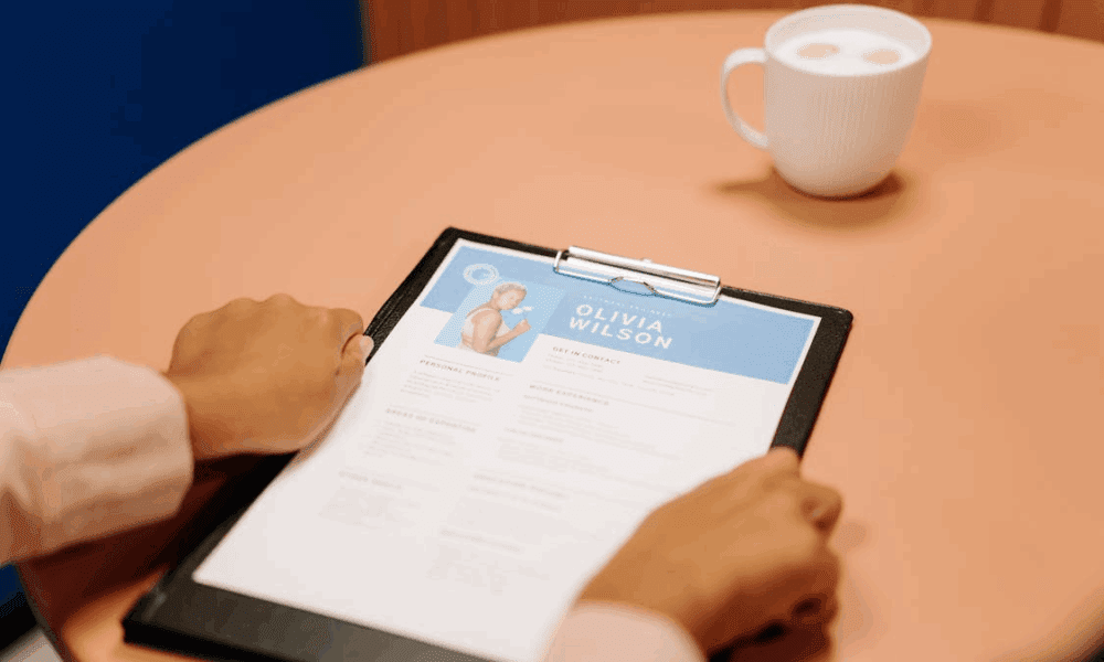 struggling-with-your-resume?-here’s-how-ai-can-make-it-shine